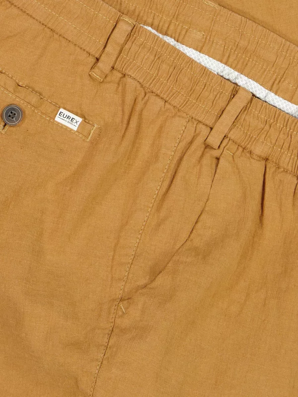 Chino Mit Kordelzug, Aus Einem Leinengemisch, Messing 4 Chino Mit Kordelzug, Aus Einem Leinengemisch, Messing – Bild 2